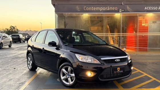 FORD FOCUS 1.6 GL 16V FLEX 4P MANUAL FORD FOCUS 1.6 GL 16V FLEX 4P MANUAL